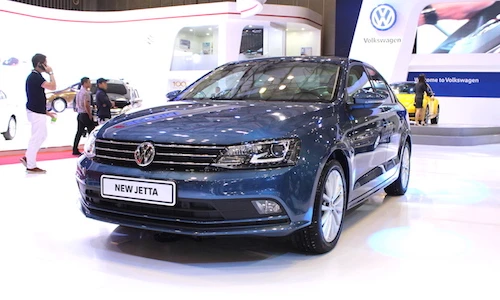 Volkswagen Jetta giá 1 tỷ đồng có gì "đấu" Toyota Altis?