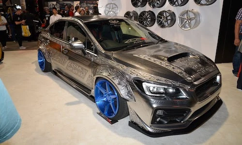 Ngắm Subaru WRX STI "xăm trổ" độc nhất Thế giới