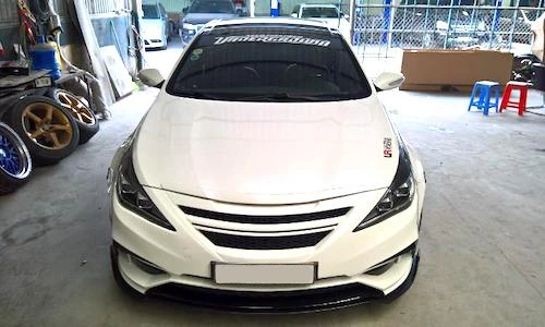 Thợ Việt độ Hyundai Sonata như siêu xe thể thao "khủng"