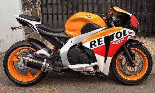 Thợ Việt “biến hình” Honda 250 thành siêu môtô 1000cc khủng