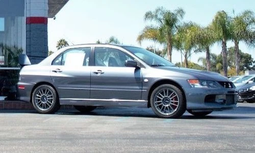 Ôtô cũ Mitsubishi Lancer dùng 10 năm “thét giá” 3,13 tỷ