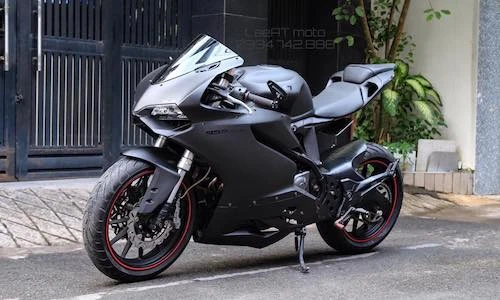 Xế "Tàu" Benelli BN302 độ Ducati 959 như xịn tại Sài Gòn
