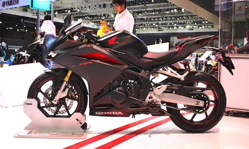 Chi tiết “hàng nóng” Honda CBR250RR đầu tiên tại VN