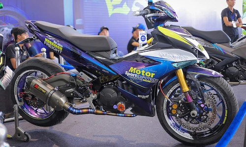 Soi Yamaha Exciter 150 độ “dàn chân” khủng của biker Việt