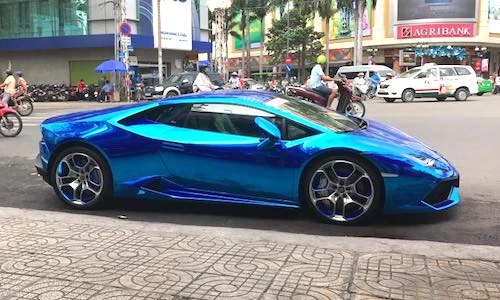 Lamborghin Huracan độ pô titan gần 200 triệu tại Sài Gòn
