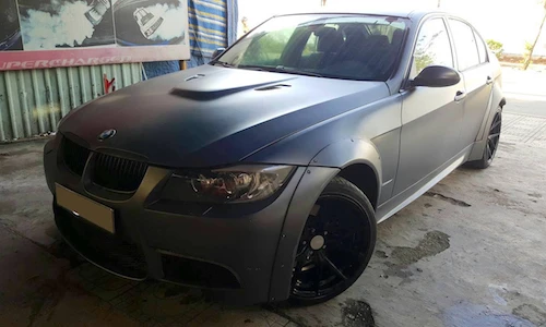 Sedan BMW 320i độ xe thể thao M3 của dân chơi Việt