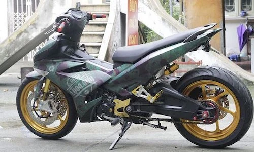 Xe máy Yamaha Exciter độ “khủng” của dân chơi Hà Nội