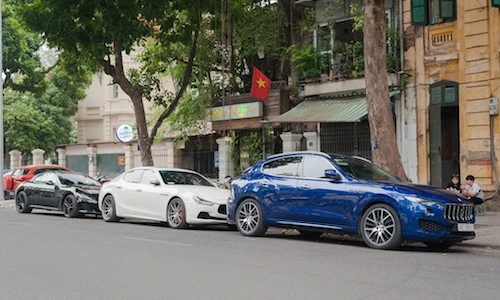 Đại gia Hà Nội "show hàng" dàn xe sang Maserati tiền tỷ