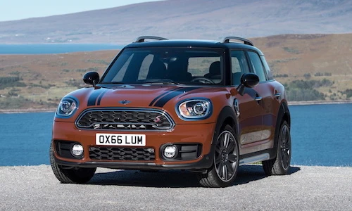 Xe sang MINI Countryman 2017 giá từ 592 triệu