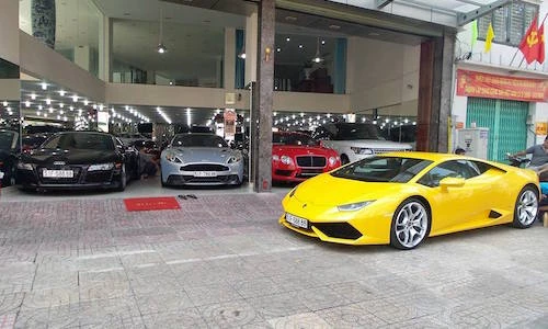 Đại gia Sài Gòn rao bán dàn siêu xe biển đẹp 40 tỷ