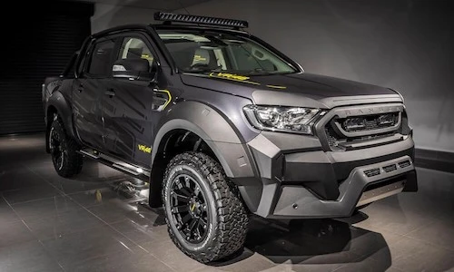“Xế hộp” Ford Ranger độ siêu khủng của Valentino Rossi