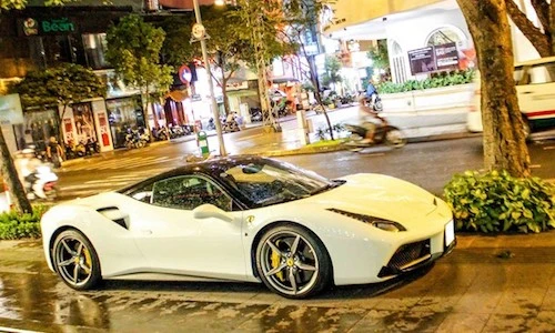 Cường Đô La chi 15 tỷ tậu thêm siêu xe Ferrari 488 GTB 