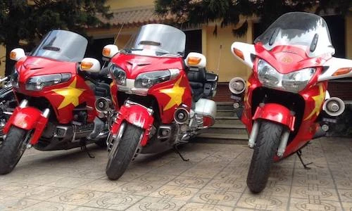 Soi dàn “xế nổ khủng” của 2 CLB môtô lớn nhất VN