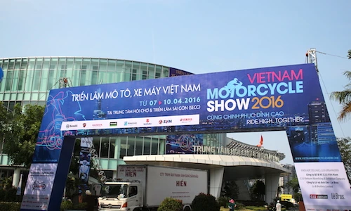 Không khí cực “nóng” trước Triển lãm xe máy Việt Nam lần I