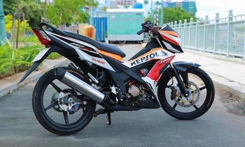 Xe máy Honda Sonic 150R giá 90 triệu độ độc tại VN