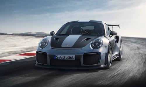 Siêu xe Porsche 911 GT2 RS “khủng” nhất chốt giá 6,6 tỷ