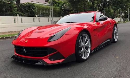 Cường Đô la bán siêu xe Ferrari F12Berlinetta 22 tỷ đồng