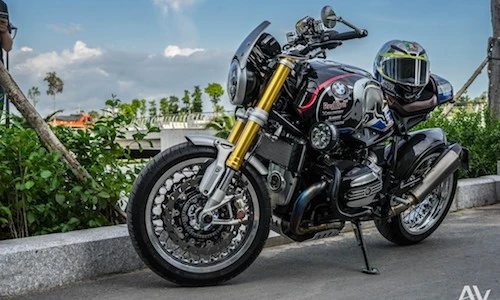 Dân chơi Việt chi hơn 1 tỷ độ "xế nổ" BMW R nine T