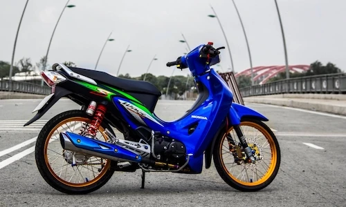 Honda Wave 125 Thái đẹp long lanh nhờ tay "dân chơi Việt"