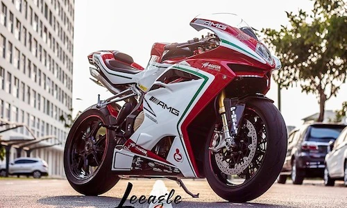 Siêu môtô MV Agusta F4 RC giá 1,35 tỷ tại Sài Gòn
