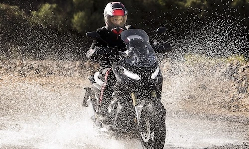 “Xế phượt” tay ga Honda X-ADV chốt ngày ra mắt