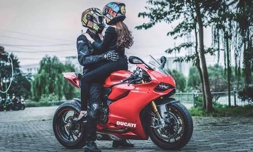 Những khoảnh khắc đẹp của biker Việt bên môtô PKL