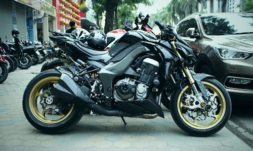 Dân chơi Hà Nội nâng cấp “khủng” cho Kawasaki Z1000