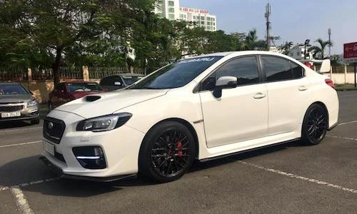 Sedan “hàng độc” Subaru WRX STI giá 1,45 tỷ tại Sài Gòn