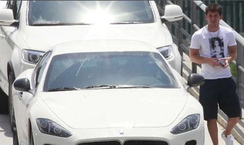 Điểm danh siêu xe “hàng khủng” của Lionel Messi