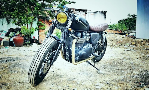 Triumph Bonneville độ cafe racer “trần trụi” tại Sài Gòn