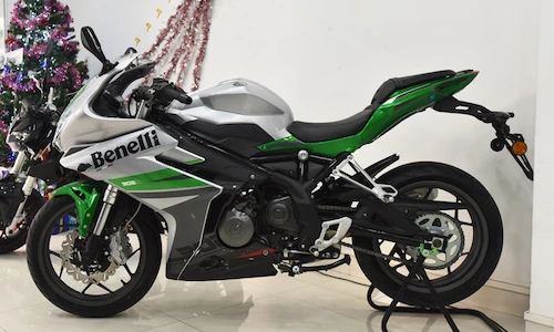 Benelli 302R giá 108 triệu - rẻ nhưng không chất