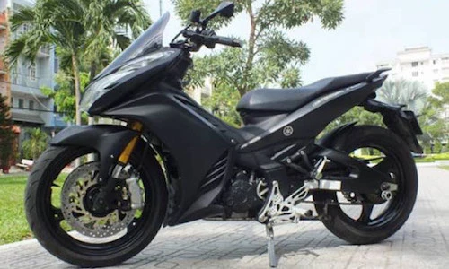 Dân chơi Hải Phòng độ Exciter 135 "tay ga" độc nhất VN