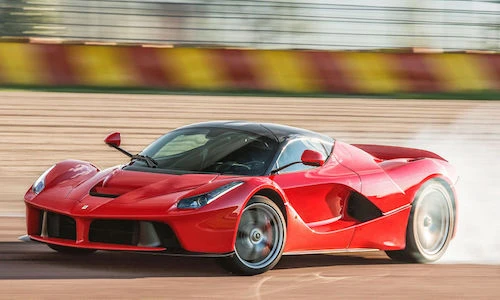 Các hãng xe cuối cùng sử dụng động cơ 12 xi-lanh