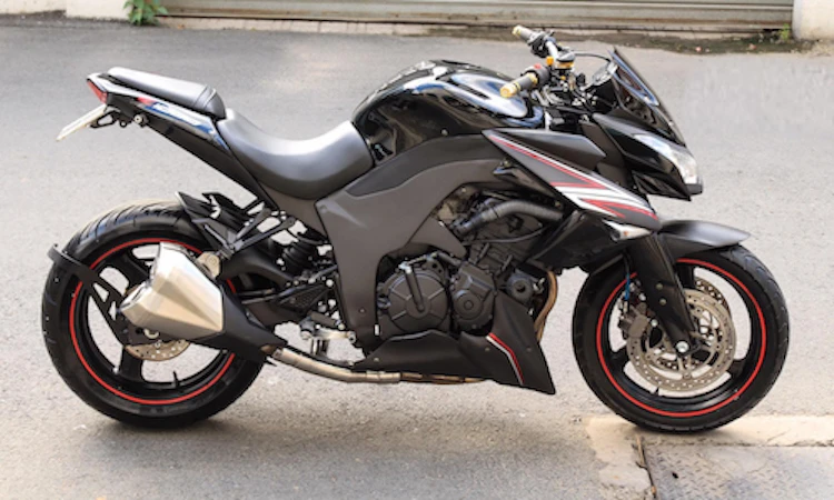 Thợ Việt “nhái” Kawasaki Z1000 từ môtô Honda như xịn