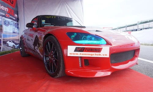 Cận cảnh mui trần Honda S2000 độ 700 triệu tại Sài Gòn