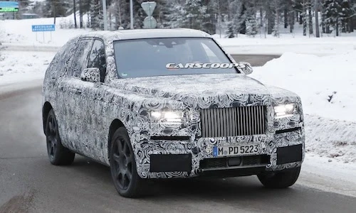 Siêu SUV Rolls-Royce Cullinan “trượt tuyết” ở Bắc Âu