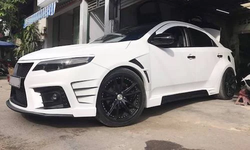 Dân chơi Gia Lai độ sedan Kia Forte “độc nhất vô nhị“