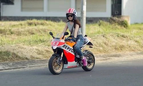 Chân ngắn Việt "nài cứng" Honda MSX125 độ siêu môtô