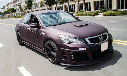 Honda Accord cũ “biến hình” siêu ngầu nhờ tay thợ Việt