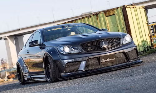 Biến Mercedes-AMG C63 cũ thành siêu xe chỉ với 568 triệu