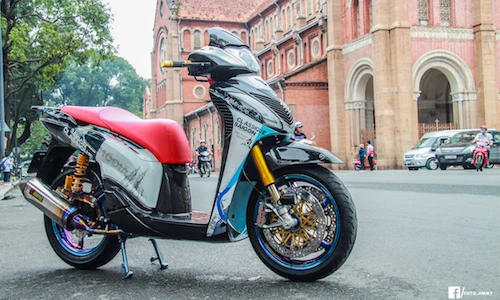 "Soi" Honda SH 2010 độ đồ chơi khủng nhất Việt Nam