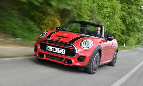 Xem Mini Convertible JCW mui trần phô diễn sức mạnh 