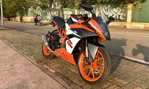 Môtô KTM RC200 độ “full option” chính hãng tại Hà Nội