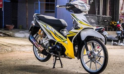 Honda Wave S 110 độ kiểng "siêu chất" tại Sài Gòn