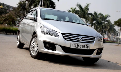 Suzuki Ciaz 2016 giá 580 triệu tại Việt Nam có gì?