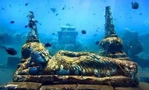 Ngỡ ngàng bí mật ngôi chùa nằm sâu trong lòng đại dương