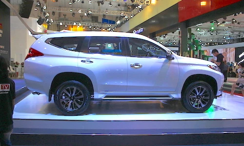 Mitsubishi Pajero Sport mới có giá từ 1,4 tỷ tại VN?