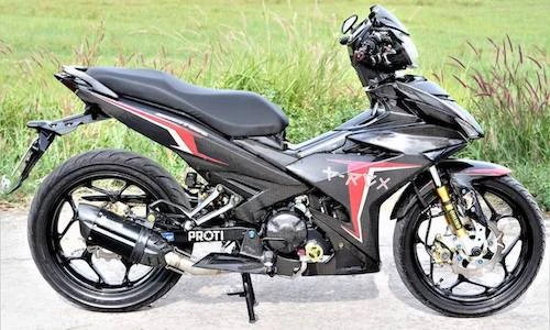 Yamaha Exciter 150 độ vỏ carbon “siêu đẹp” tại VN