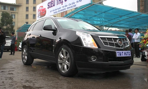 Cận cảnh crossover Cadillac SRX giá 1,4 tỷ tại Việt Nam