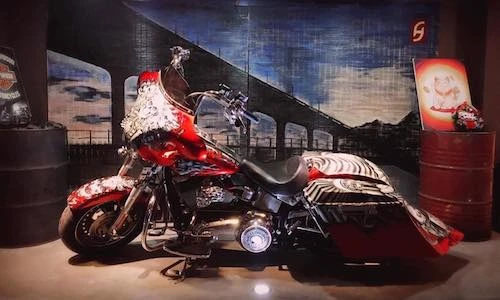 Harley-Davidson Fatboy độ touring “siêu độc” tại Hà Nội